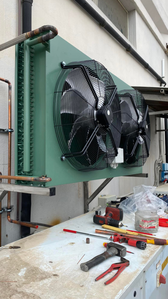 Refco impianti - Montaggio del sistema esterno di refrigerazione